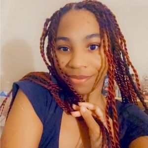 Meet your Posher, Jameia